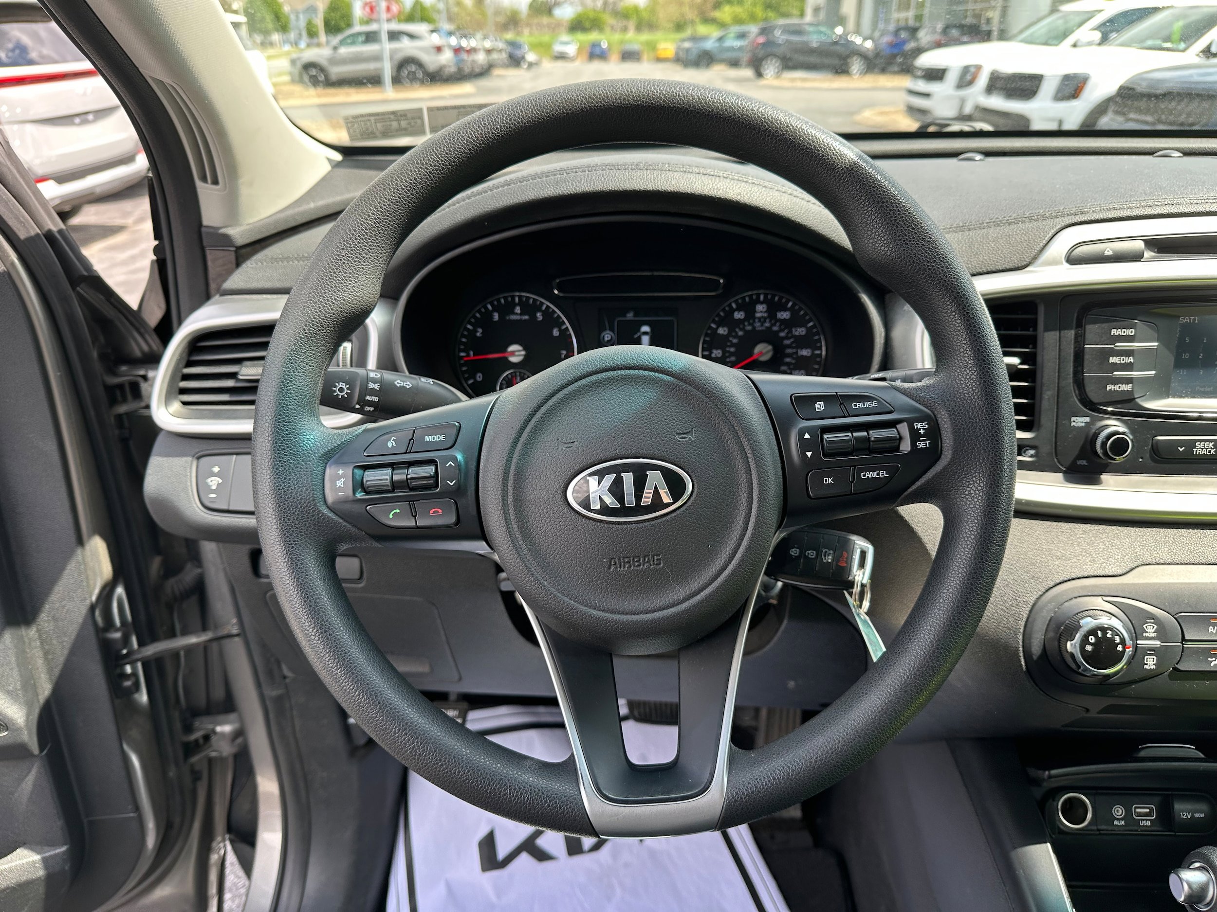 Used 2018 Kia Sorento L FWD image 28
