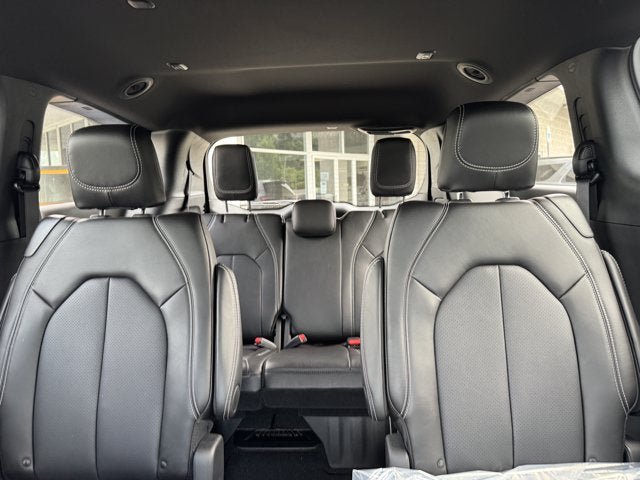 New 2027 Chrysler Pacifica Select FWD image 31