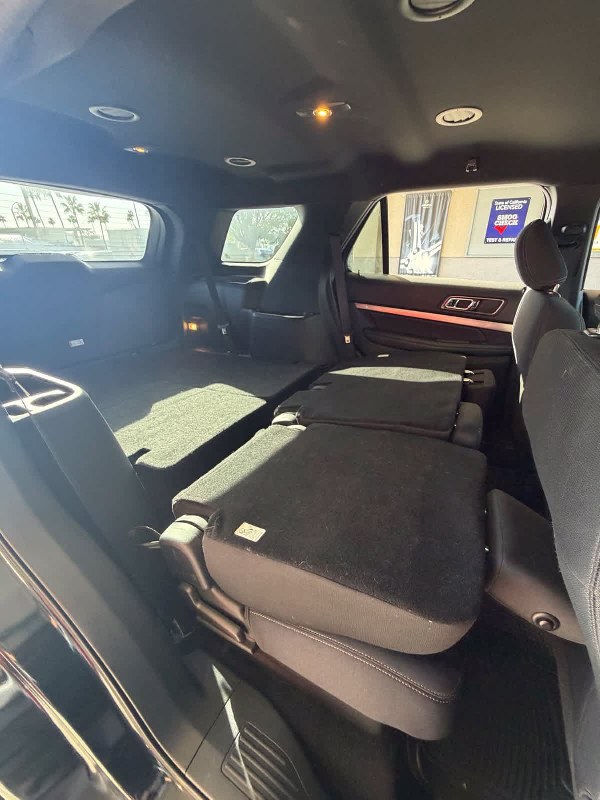 Used 2018 Ford Explorer XLT w/ Equipment Group 201A FWD image 13