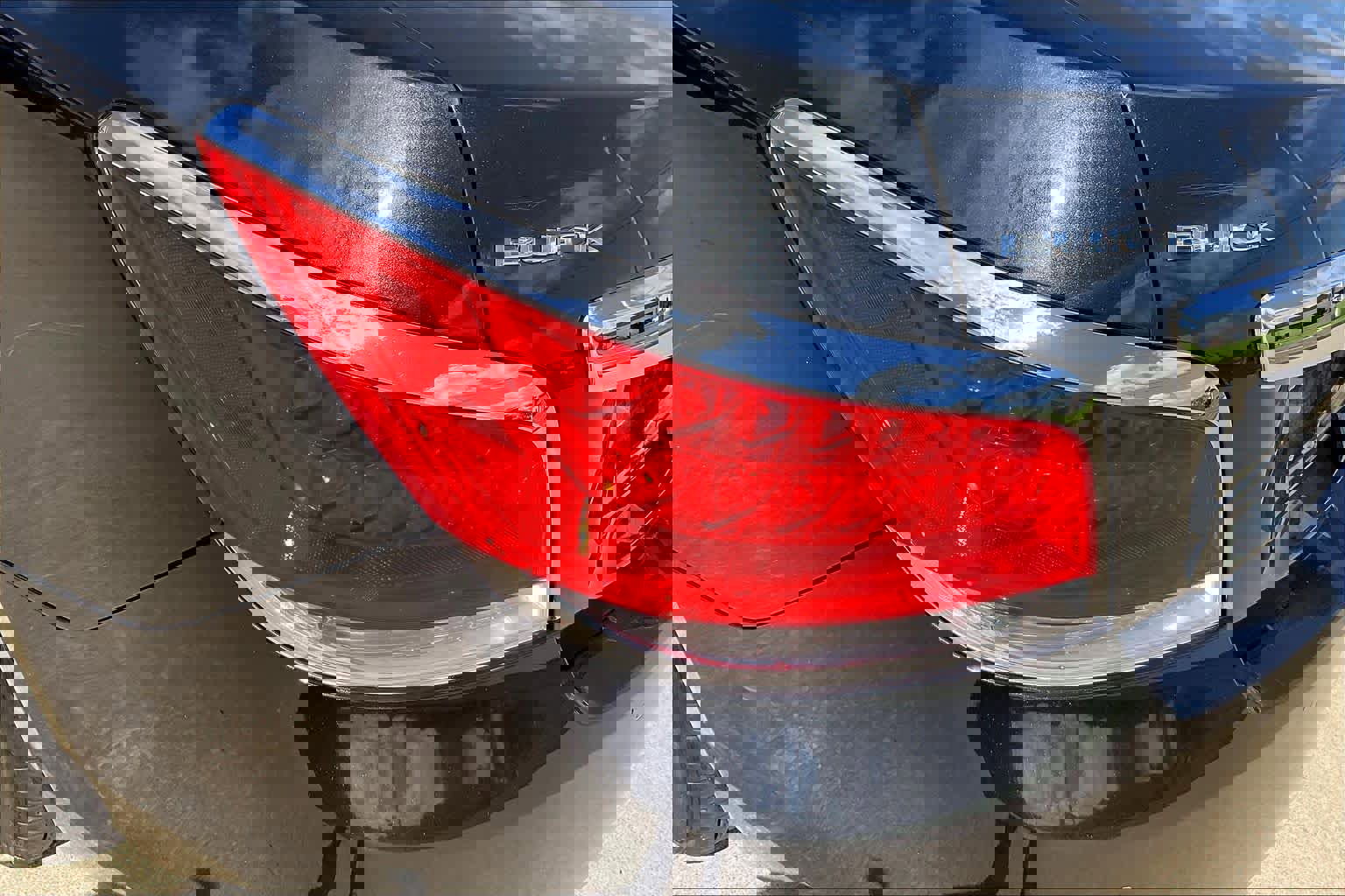 Used 2012 Buick LaCrosse Premium w/ Driver Confidence Package image 27