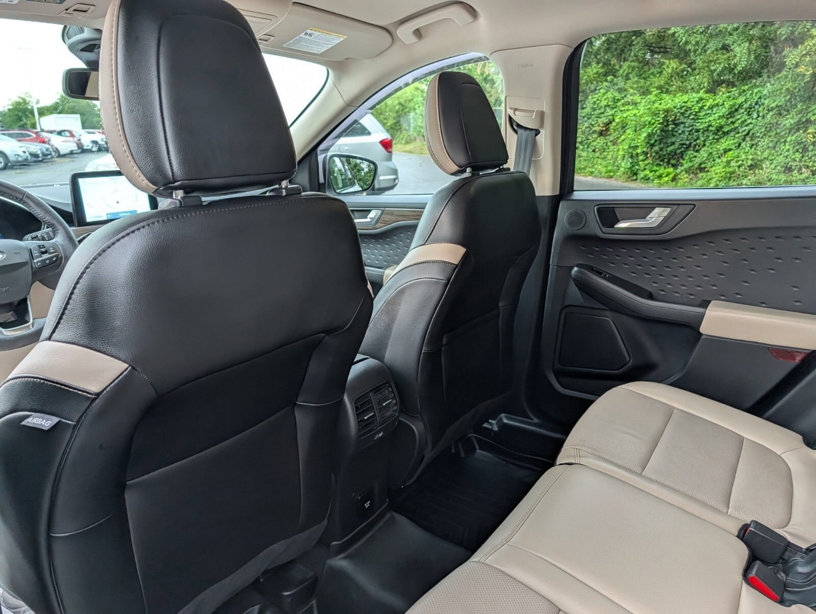 Used 2020 Ford Escape Titanium AWD/4WD image 23