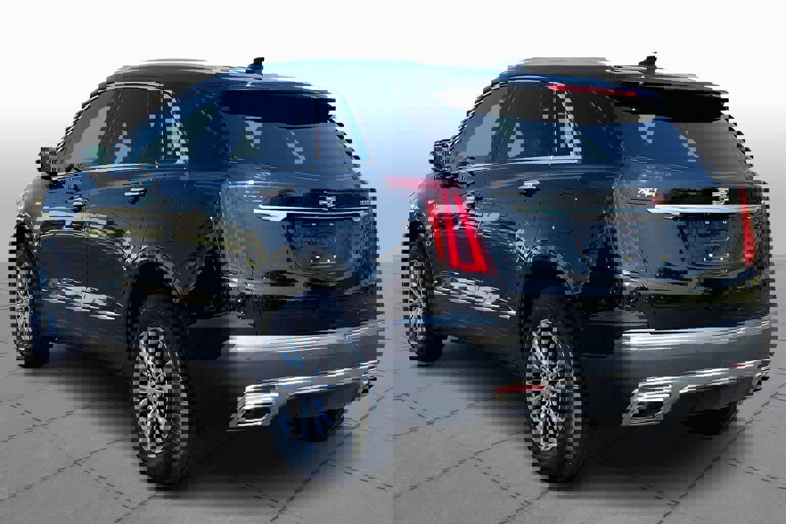 Used 2022 Cadillac XT5 Premium Luxury w/ LPO, Premium Carpet Package image 11