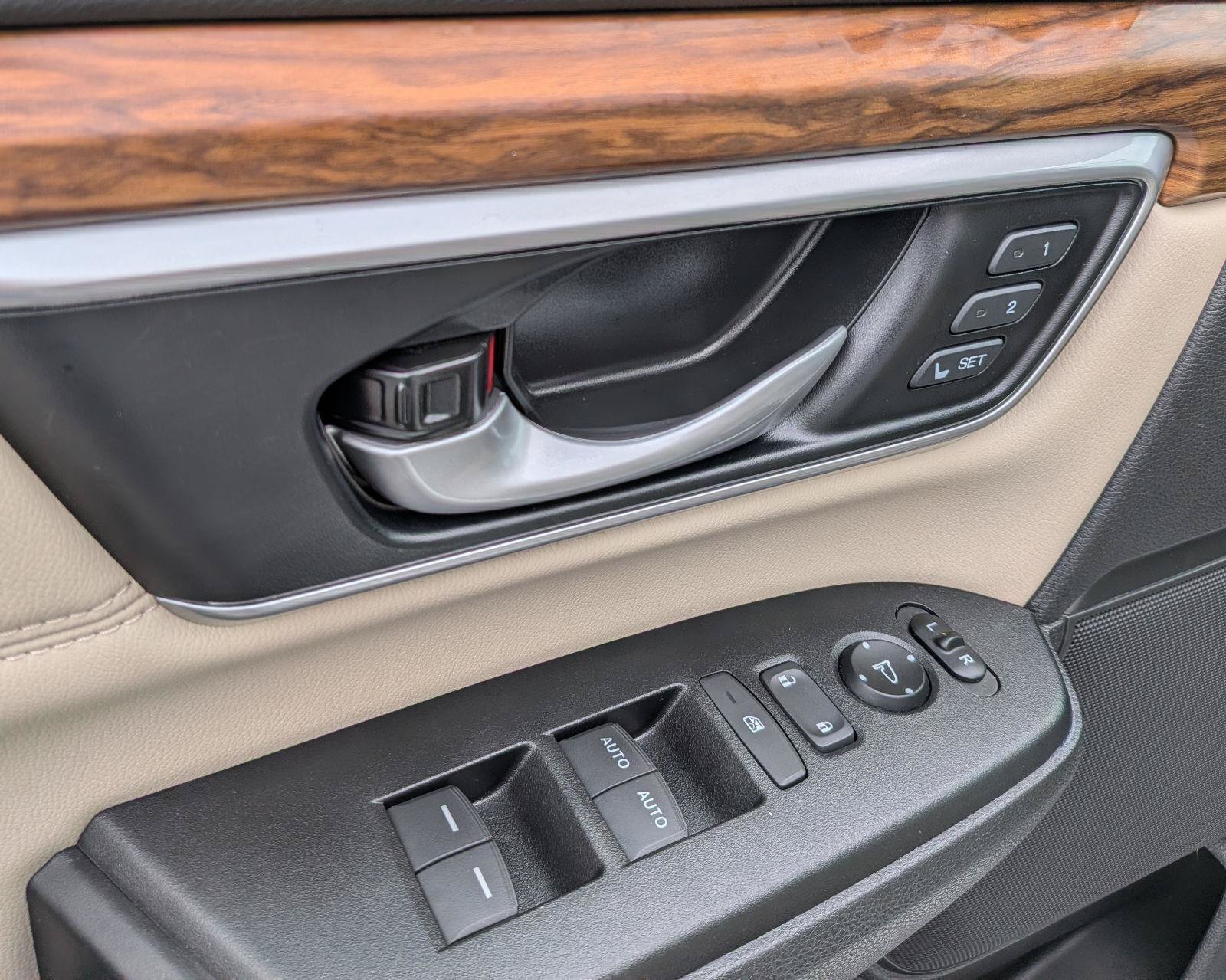 Used 2021 Honda CR-V EX-L image 16