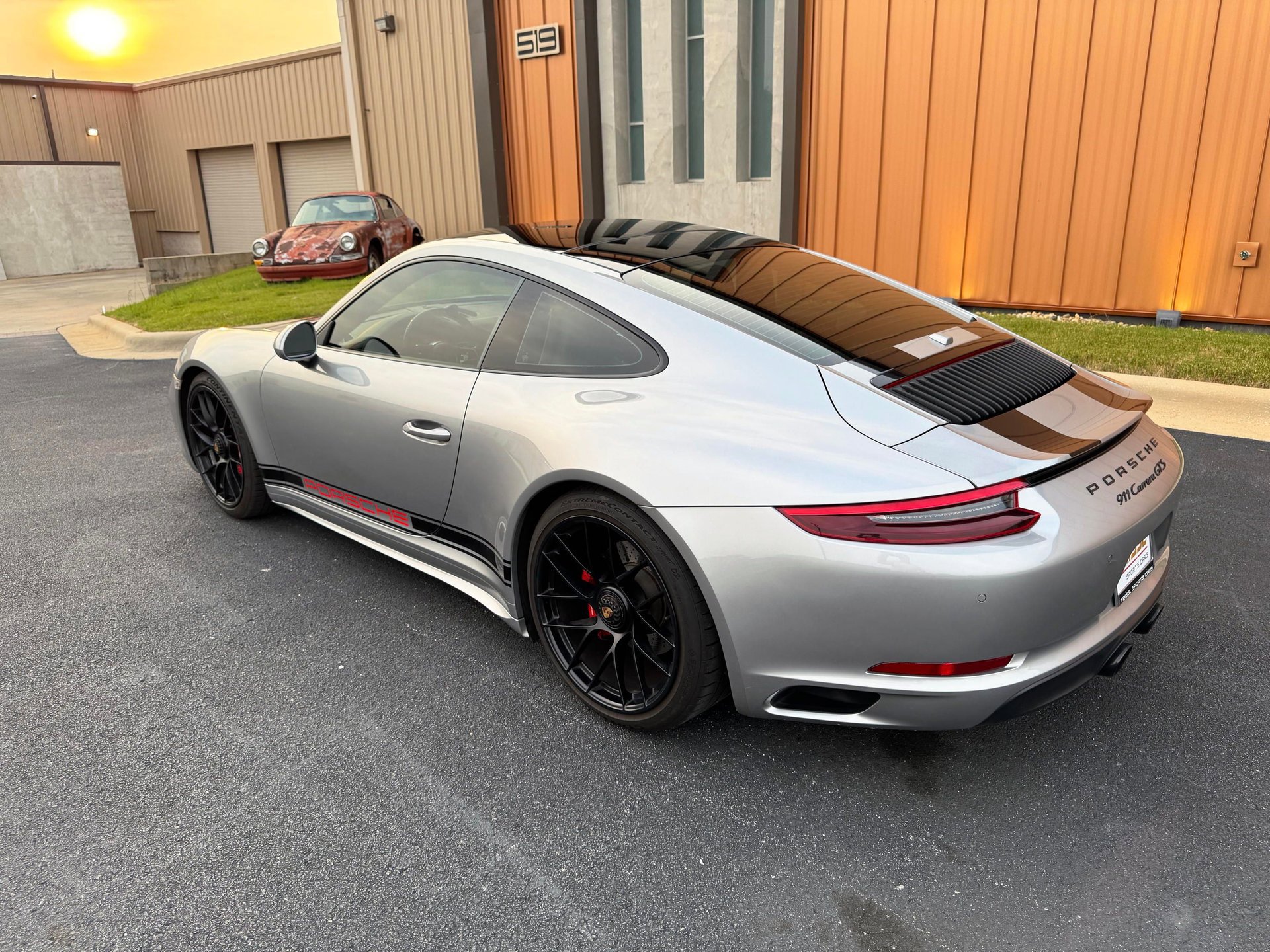 Used 2018 Porsche 911 GT3 RS image 14