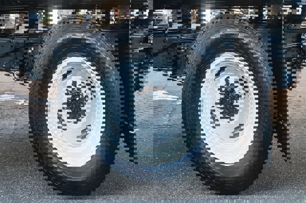 New 2026 Ford E-350 and Econoline 350 Super Duty w/ Power Equipment Group image 12