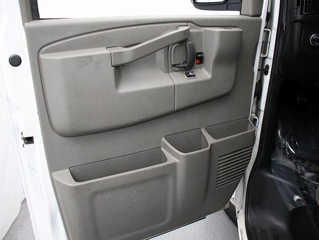 Used 2019 Chevrolet Express 3500 Work Van w/ Driver Convenience Package image 17