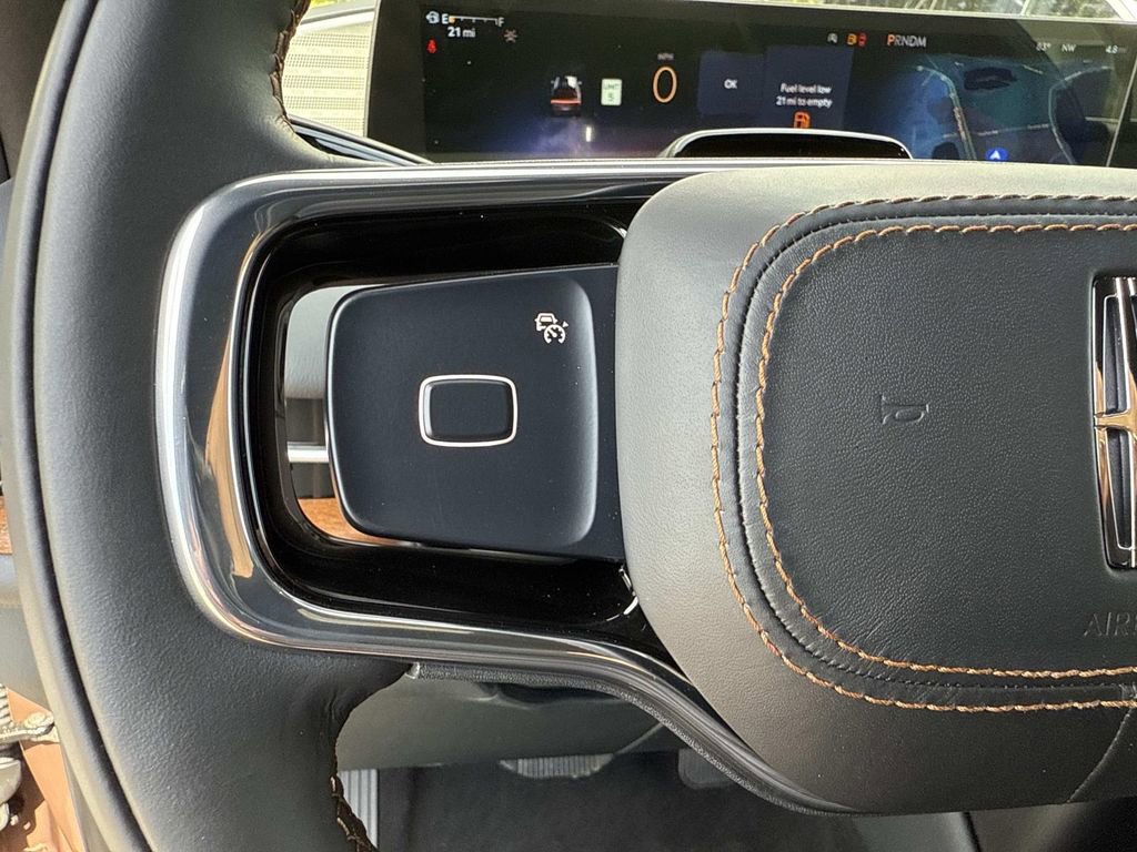 New 2025 Lincoln Navigator Black Label image 31