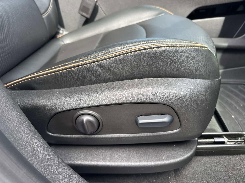 Used 2024 GMC Terrain AT4 w/ Infotainment Package II image 20