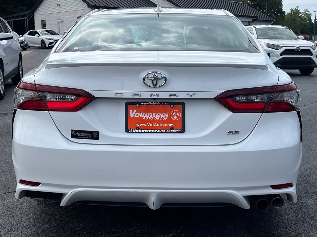 Used 2022 Toyota Camry SE FWD image 8