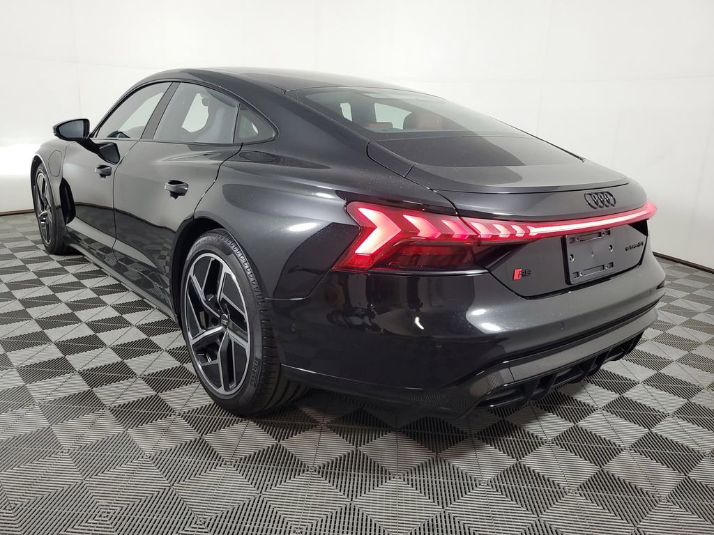 Used 2024 Audi RS e-tron GT w/ Carbon Performance Package AWD/4WD image 4