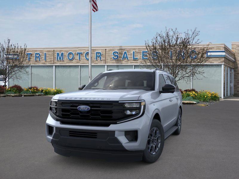 New 2026 Ford Expedition Active image 2