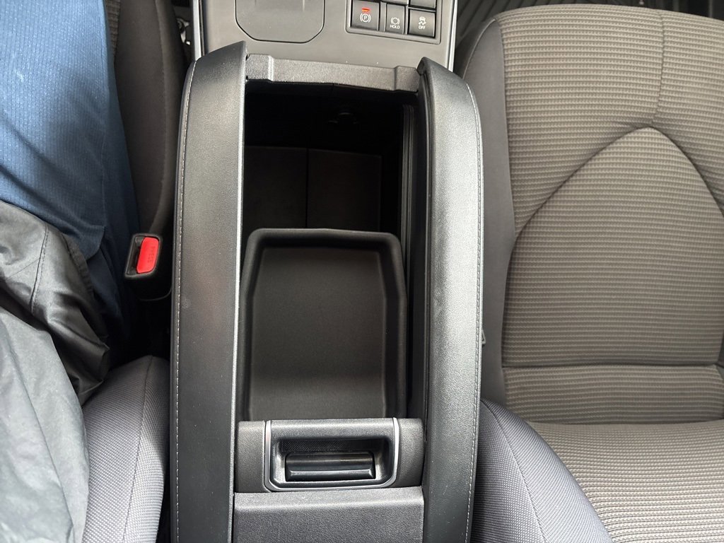 Used 2024 Toyota Highlander LE image 19