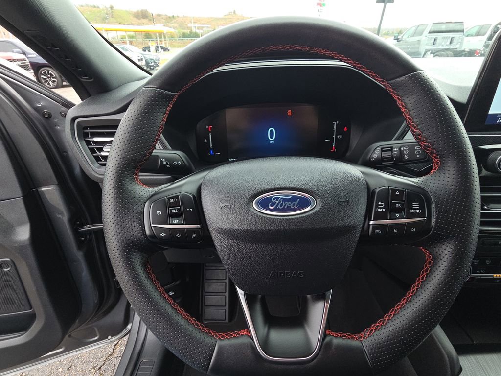Used 2025 Ford Escape ST-Line Select image 17