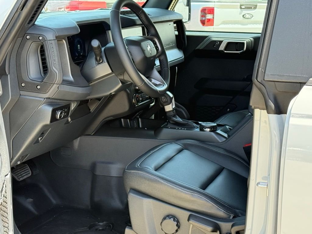 New 2026 Ford Bronco Badlands w/ Sasquatch Package AWD/4WD image 5