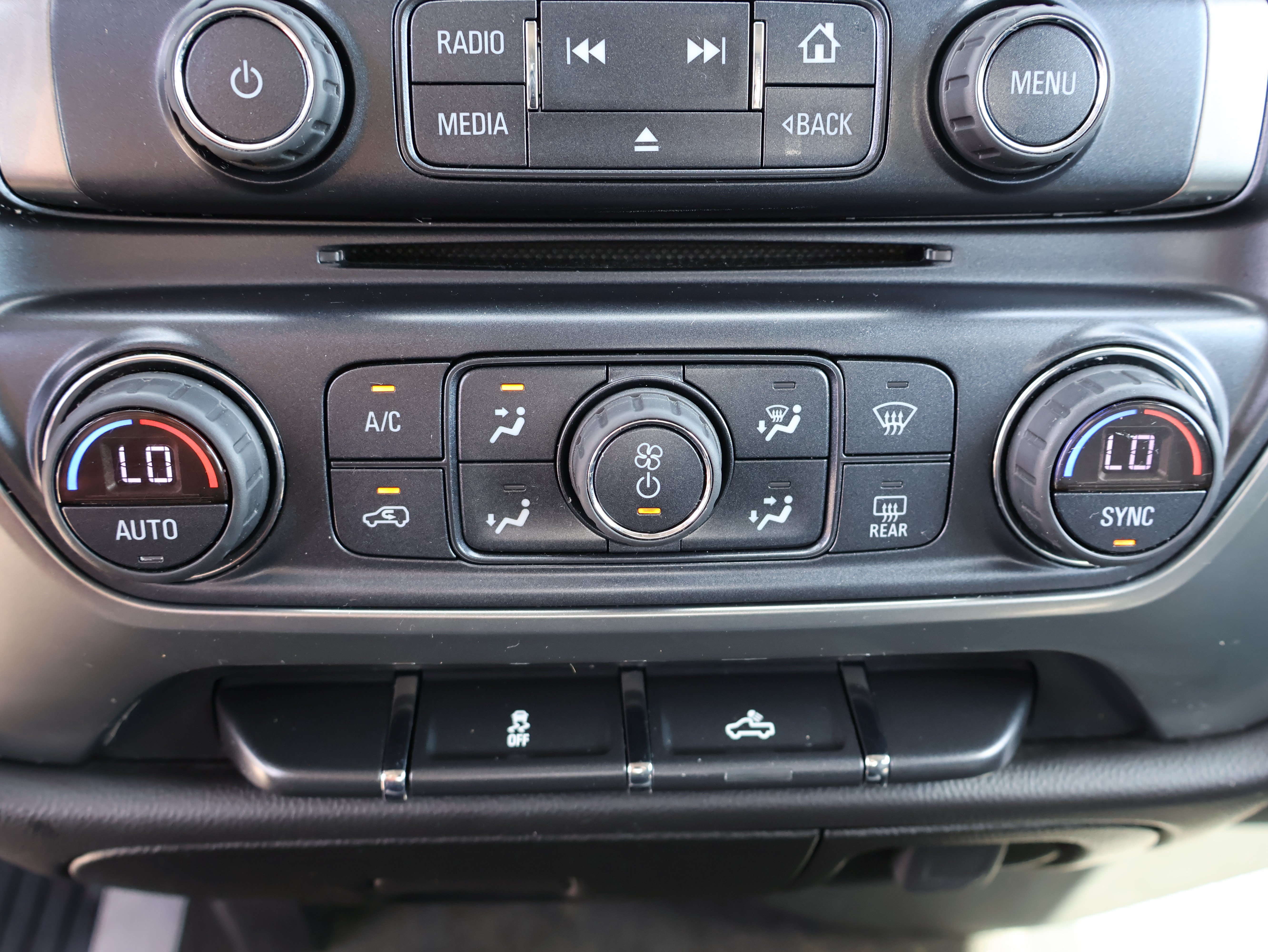 Used 2017 Chevrolet Silverado 1500 LT w/ All Star Edition AWD/4WD image 24