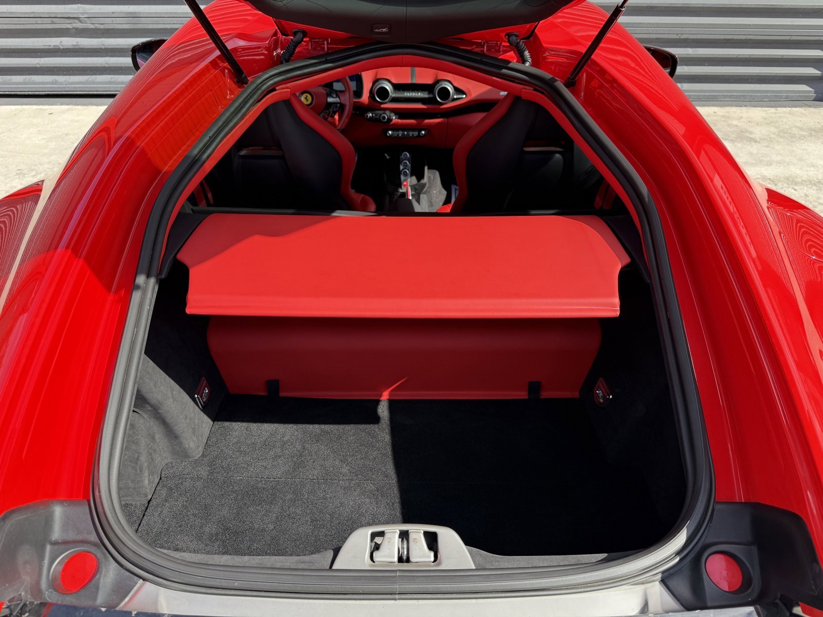 Used 2019 Ferrari 812 Superfast image 40