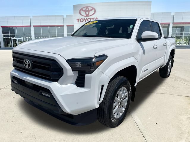 Used 2026 Toyota Tacoma SR5 AWD/4WD image 7