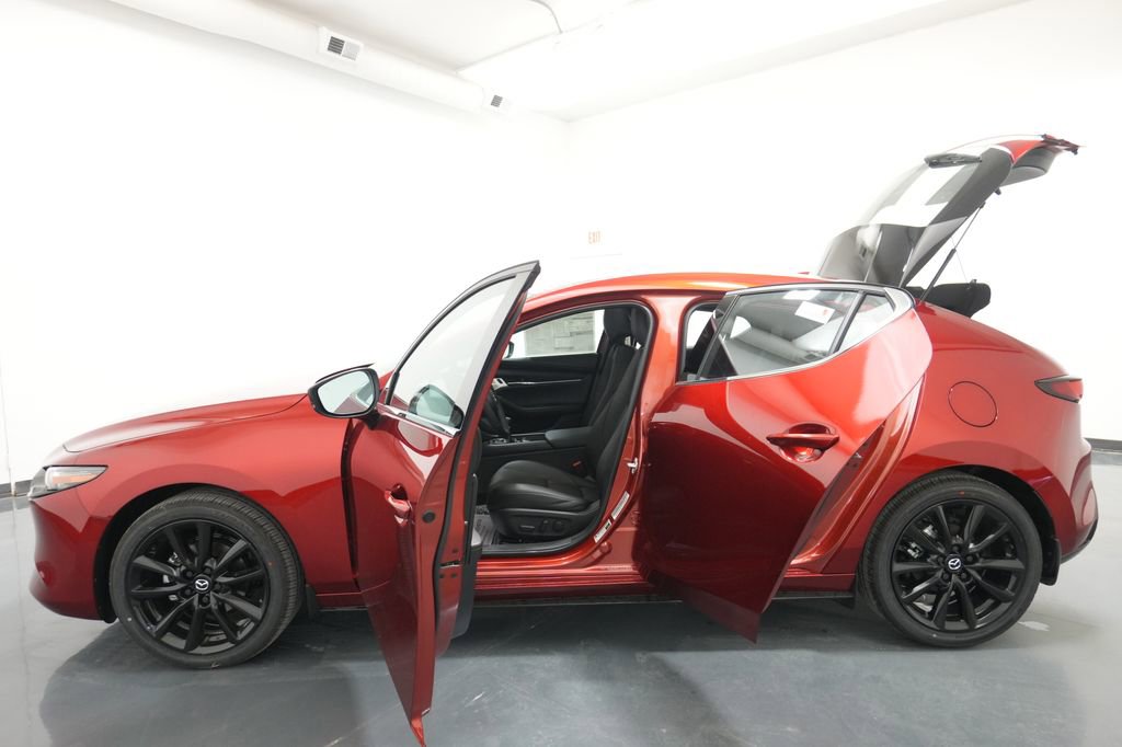 New 2026 MAZDA MAZDA3 2.5 S Hatchback w/ Premium Pkg FWD image 24