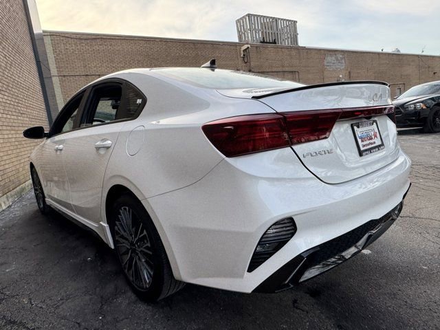 Used 2023 Kia Forte GT-Line w/ GT-Line Premium Package image 17