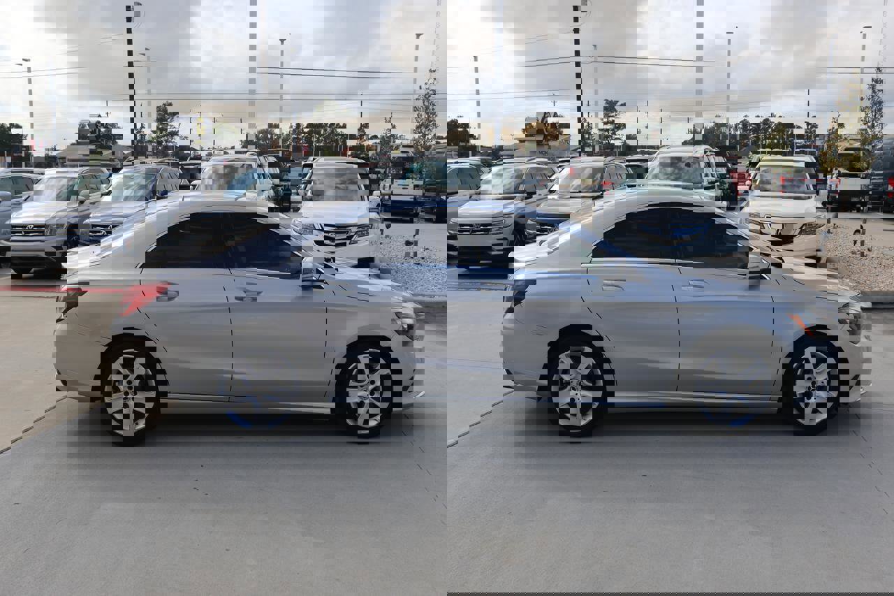 Used 2018 Mercedes-Benz CLA 250 4MATIC image 6