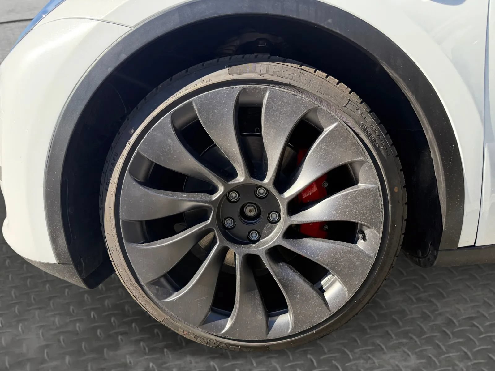 Used 2024 Tesla Model Y Performance AWD/4WD image 7