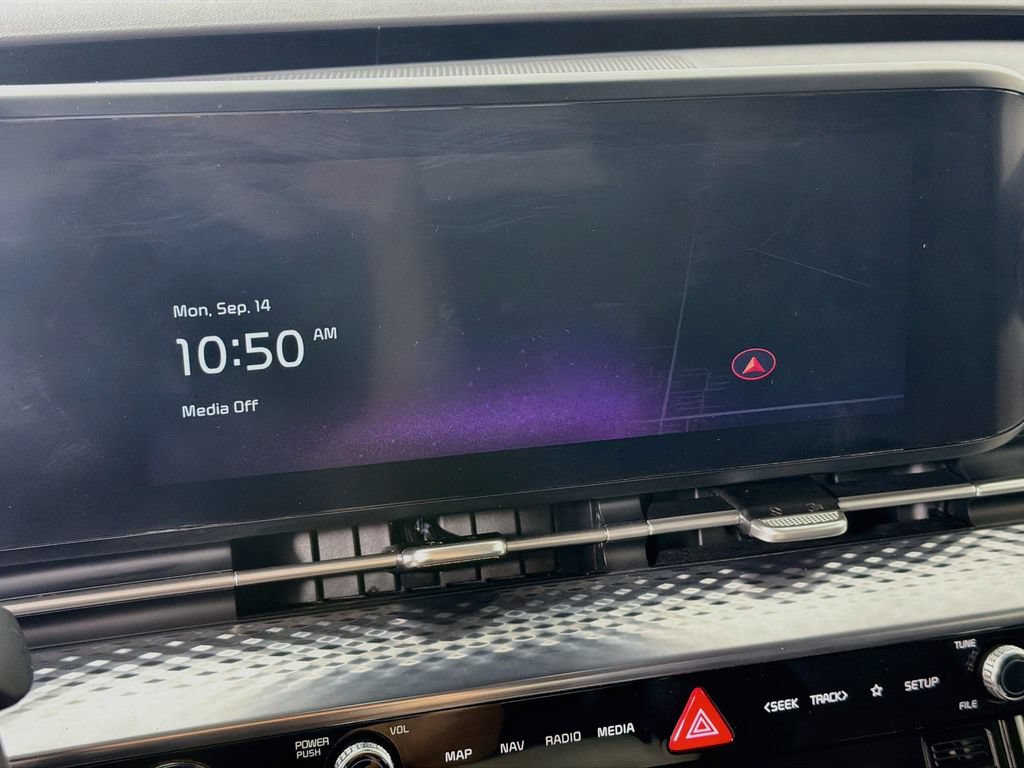 Used 2024 Kia Carnival SX Prestige FWD image 15