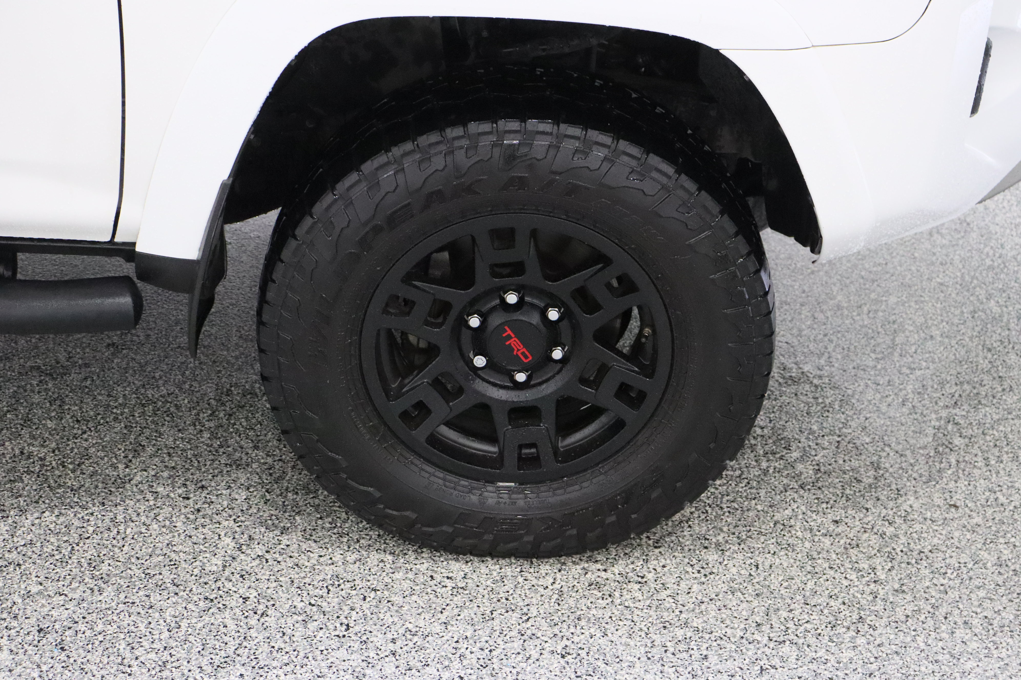 Used 2017 Toyota 4Runner TRD Off-Road Premium AWD/4WD image 5