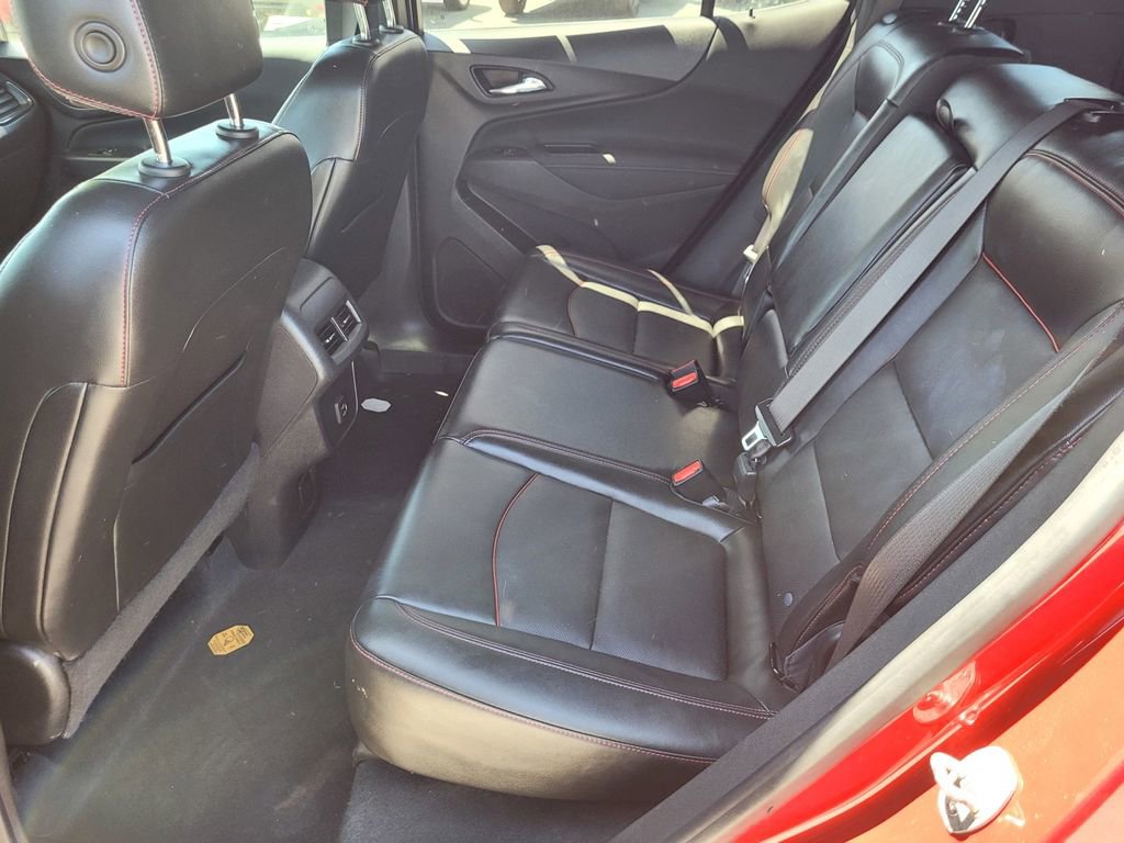 Used 2022 Chevrolet Equinox RS w/ RS Leather Package image 15