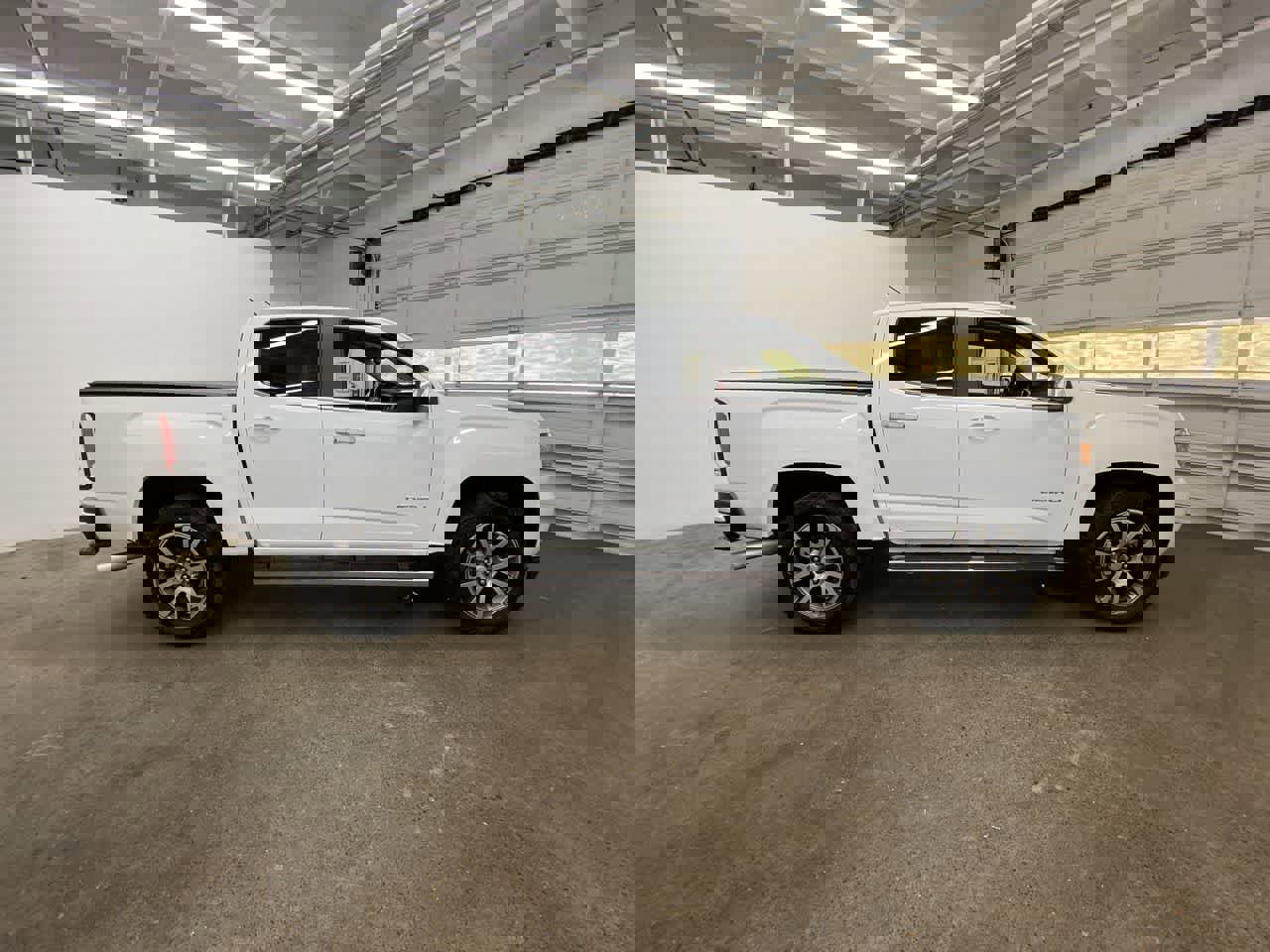 Used 2019 GMC Canyon Denali image 7