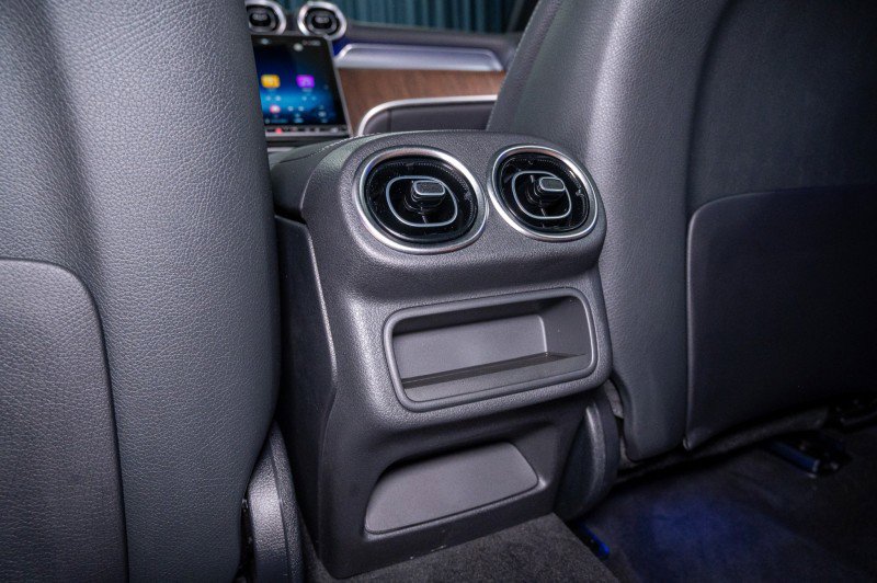 Certified 2026 Mercedes-Benz GLC 300 image 21