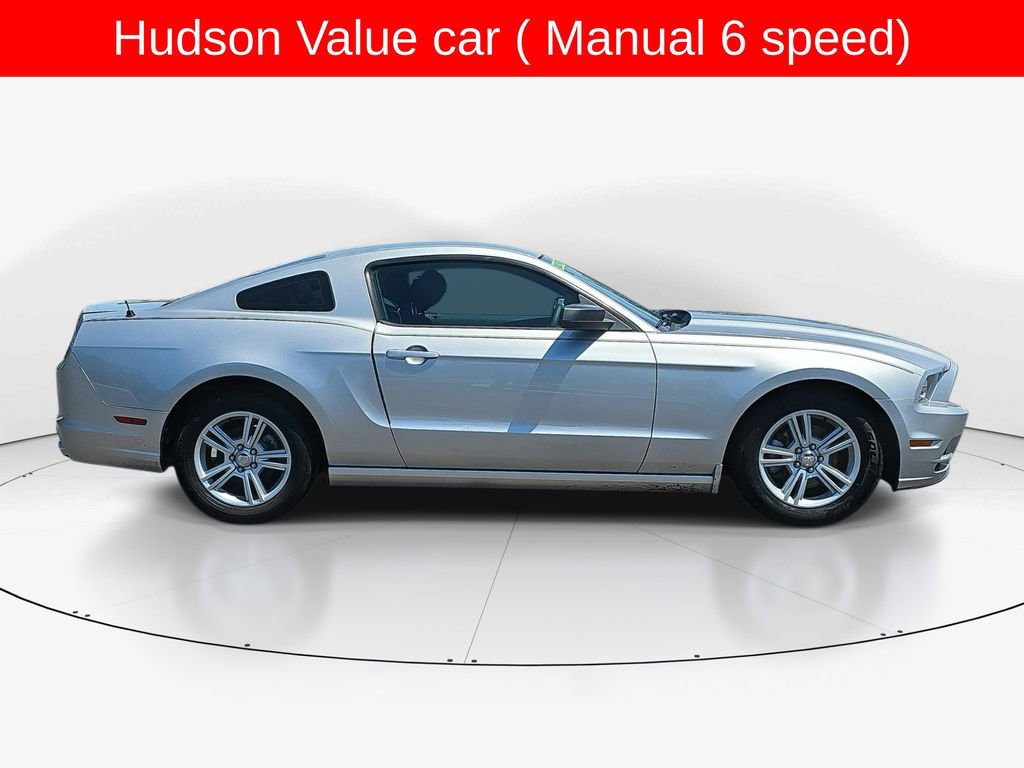 Used 2013 Ford Mustang Coupe RWD video 3