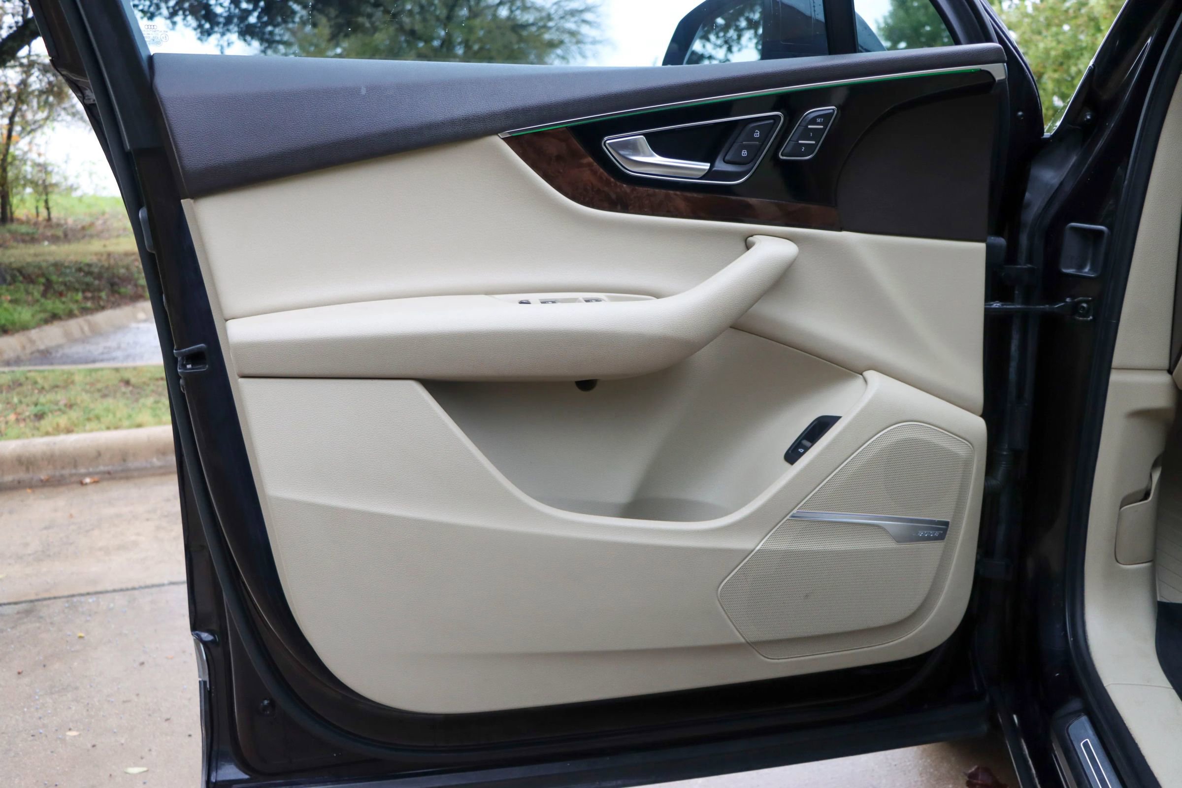 Used 2018 Audi Q7 3.0T Prestige image 13