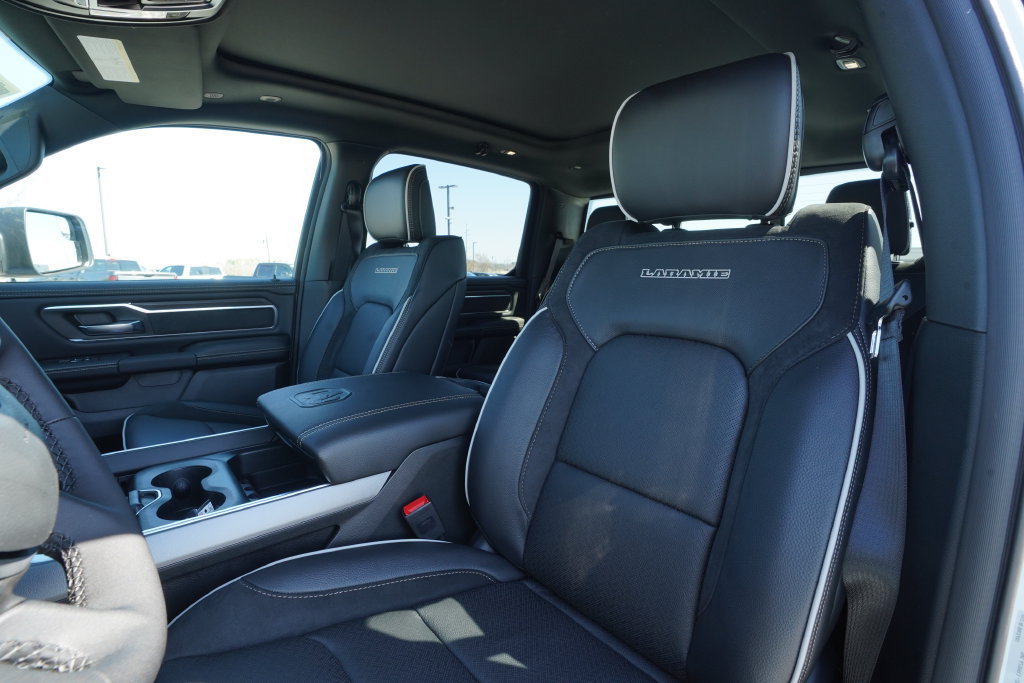 New 2026 RAM 1500 Laramie w/ Night Edition AWD/4WD image 36