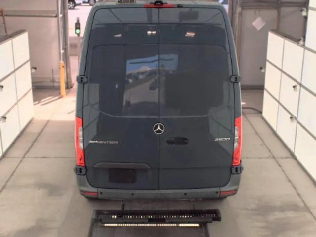 Used 2019 Mercedes-Benz Sprinter 144 image 4