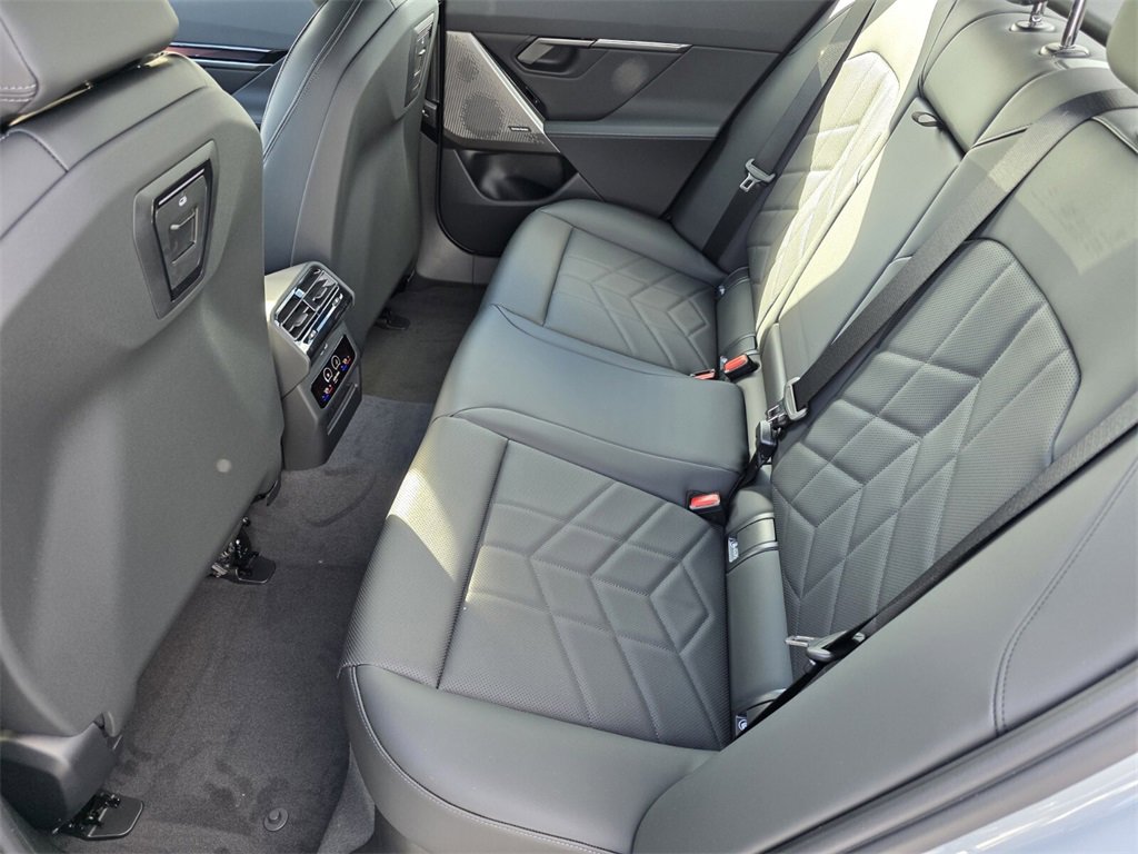 New 2026 BMW i5 eDrive40 w/ M Sport Package image 12