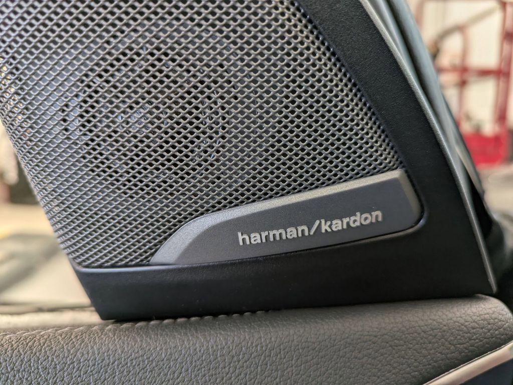 Used 2023 BMW X3 M40i w/ Premium Package image 13