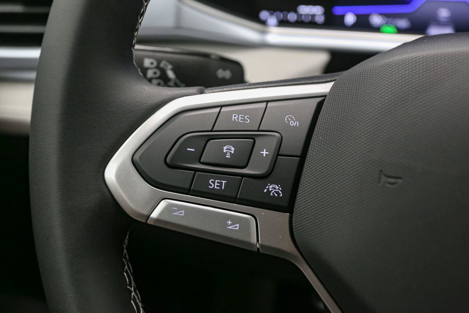 New 2026 Volkswagen Taos SE AWD/4WD image 25