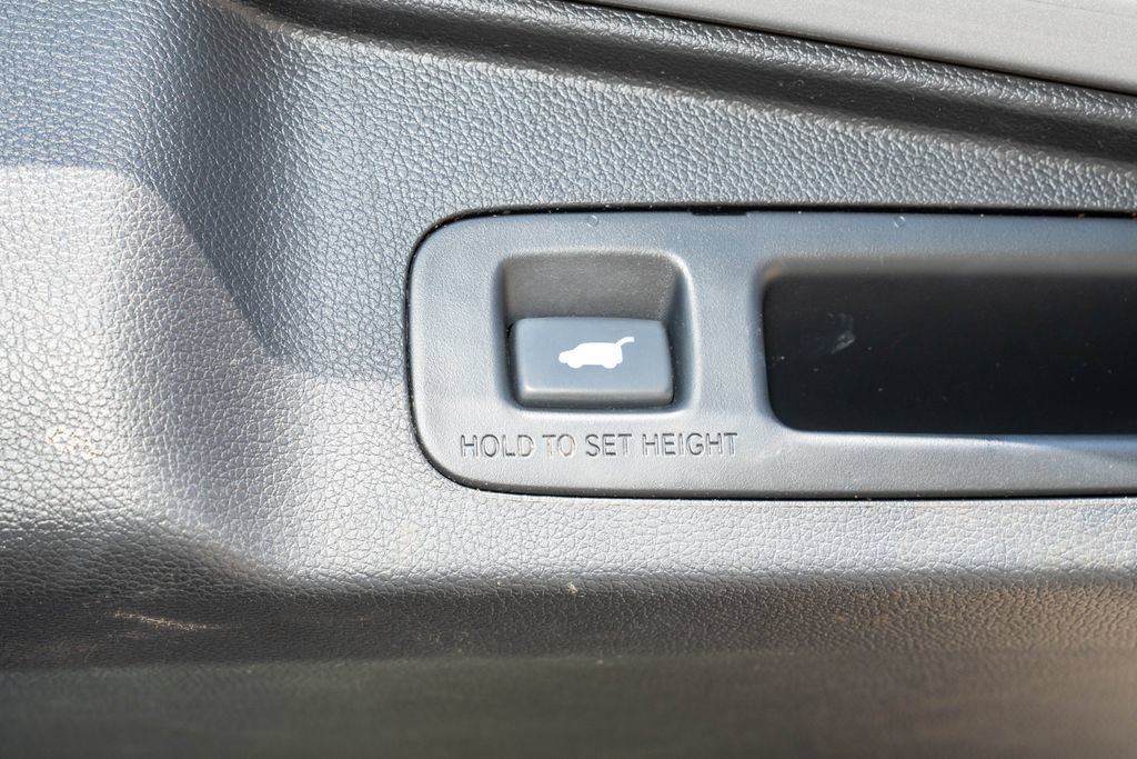 Used 2017 Honda CR-V EX-L image 10
