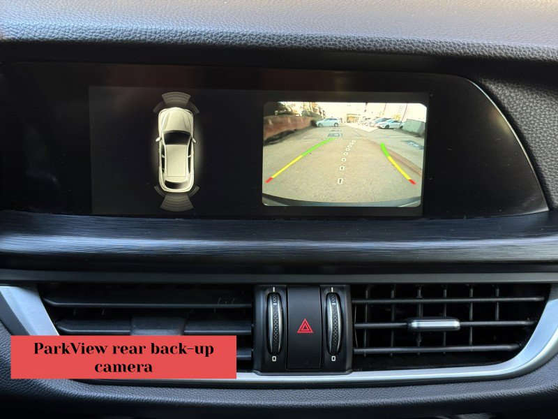 Used 2018 Alfa Romeo Stelvio AWD image 25