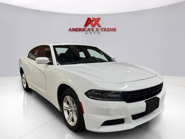 Used 2020 Dodge Charger SXT w/ Leather Interior Group RWD image 8