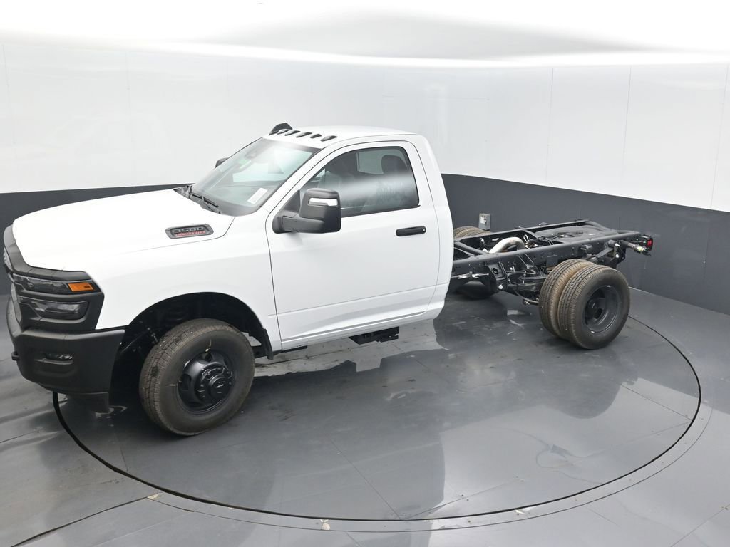New 2026 RAM 3500 Tradesman AWD/4WD image 33