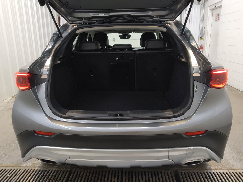Used 2018 INFINITI QX30 AWD image 29