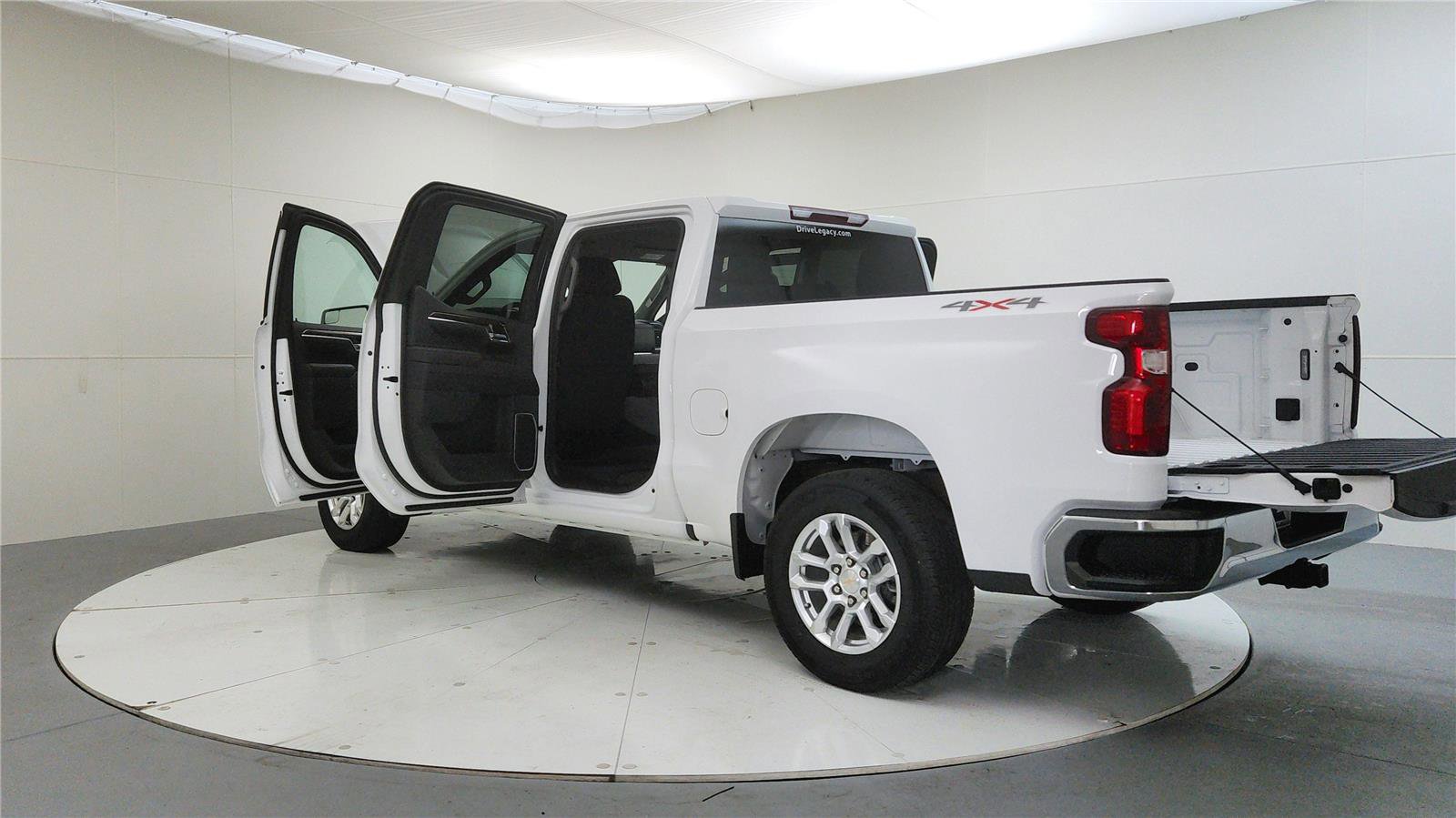 Used 2023 Chevrolet Silverado 1500 LT image 12