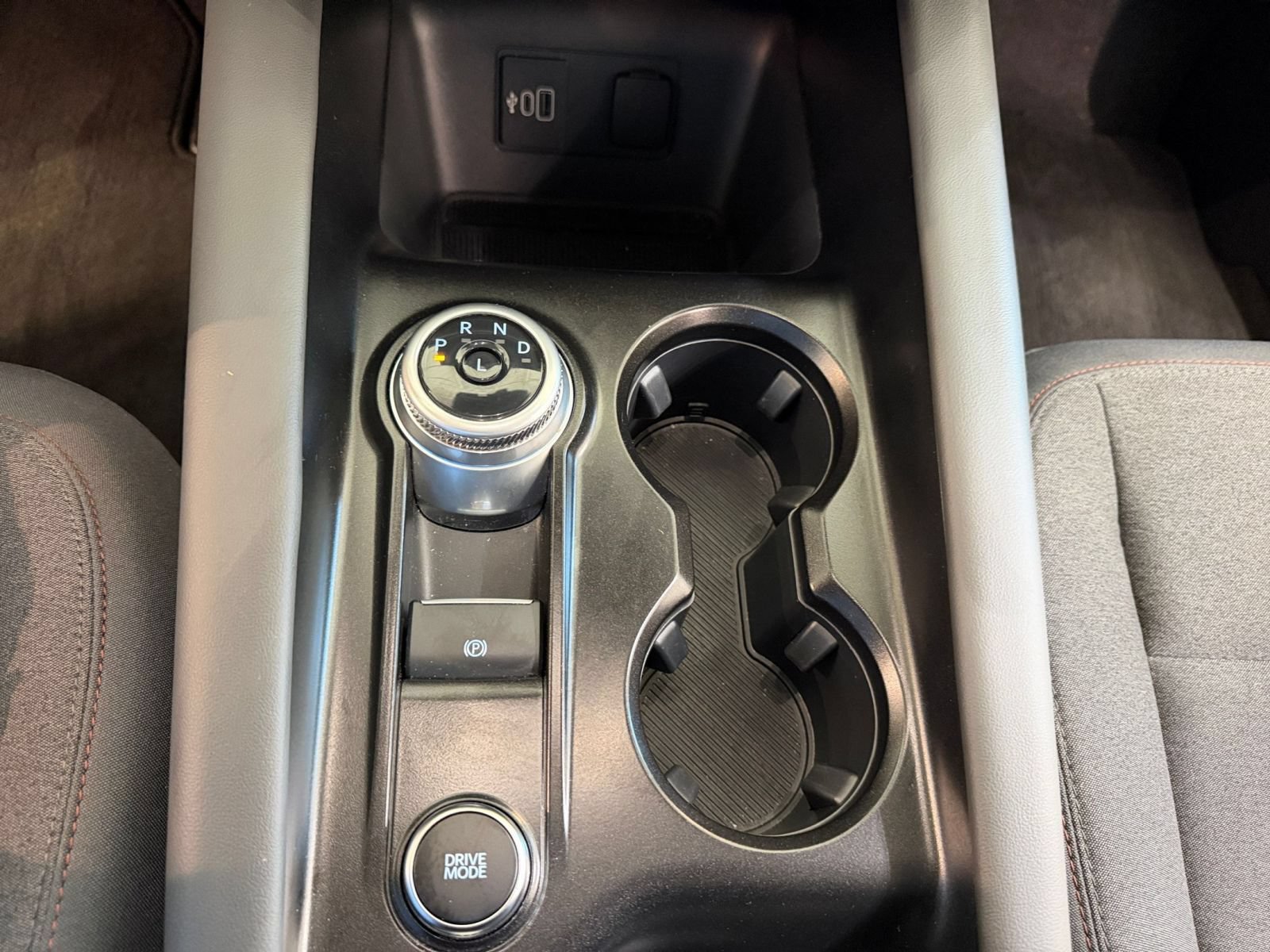 Used 2026 Ford Explorer Active AWD/4WD image 41