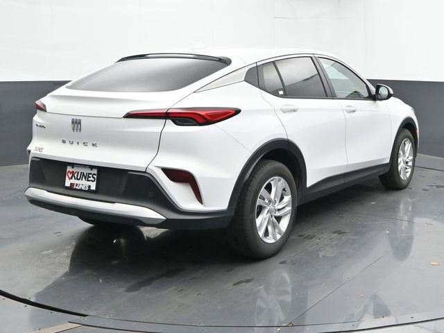 Used 2025 Buick Envista Preferred image 9