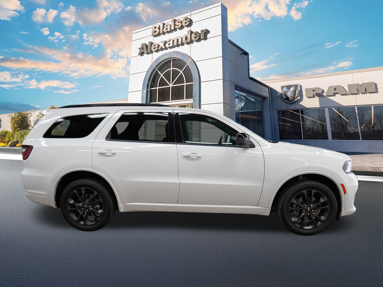 Certified 2024 Dodge Durango GT w/ Blacktop Package image 2