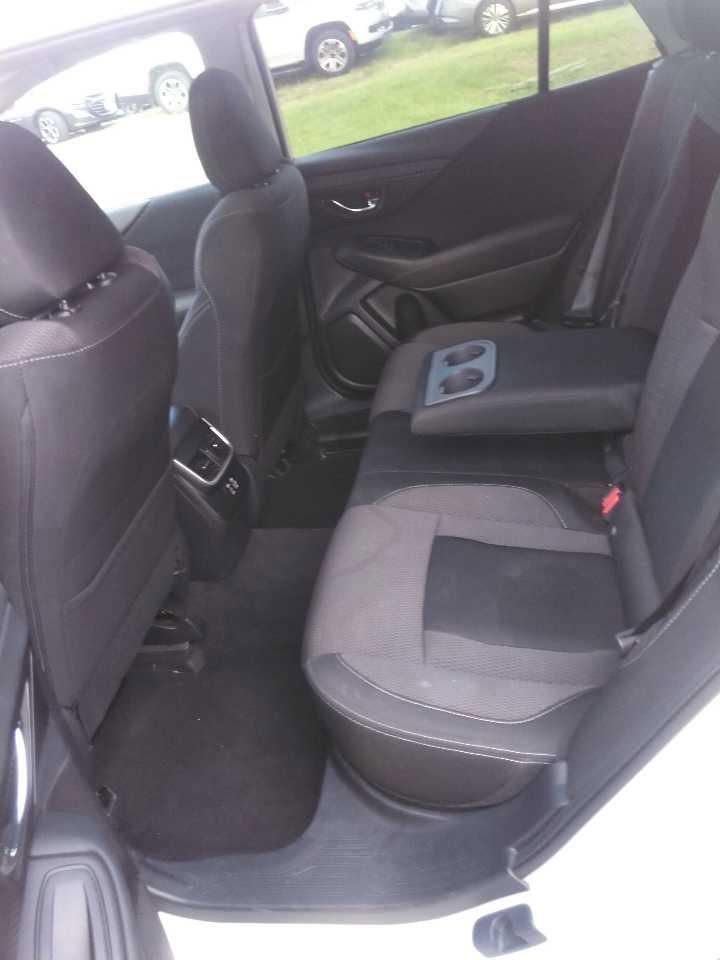 Used 2023 Subaru Outback Premium AWD/4WD image 4
