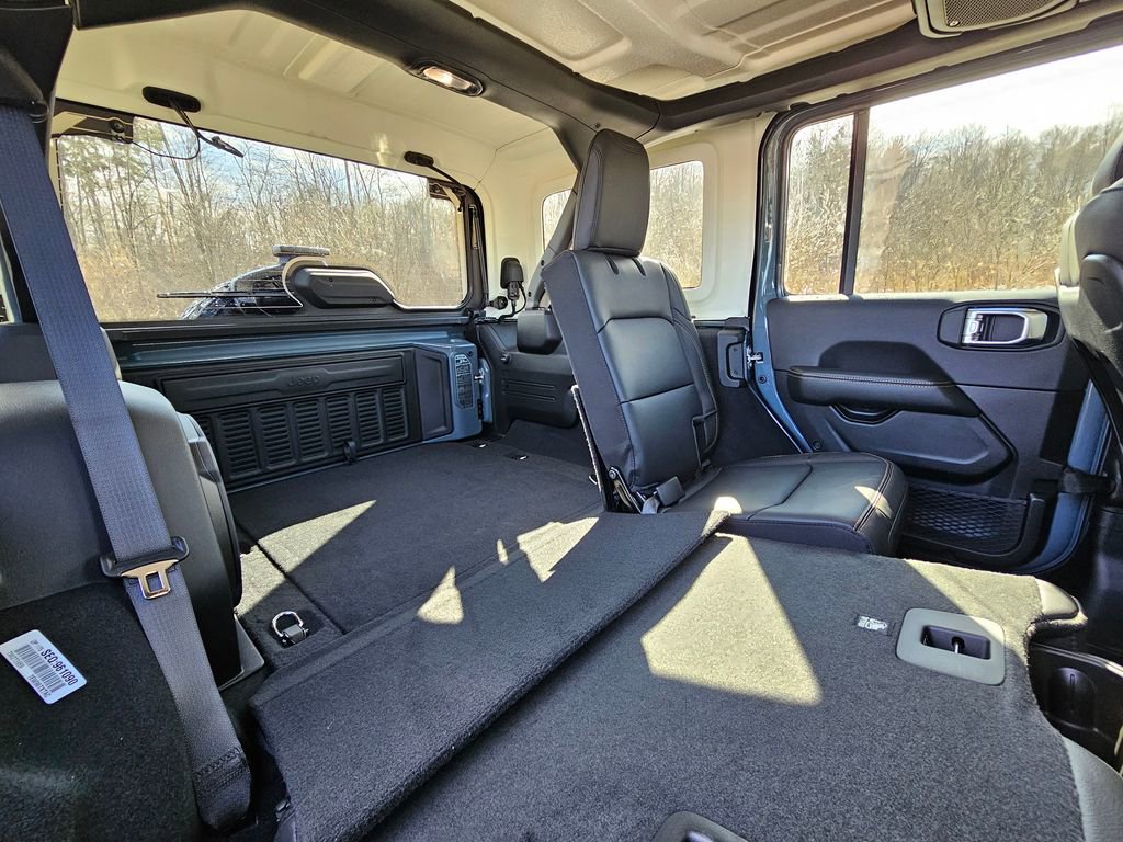 New 2026 Jeep Wrangler Sahara image 32