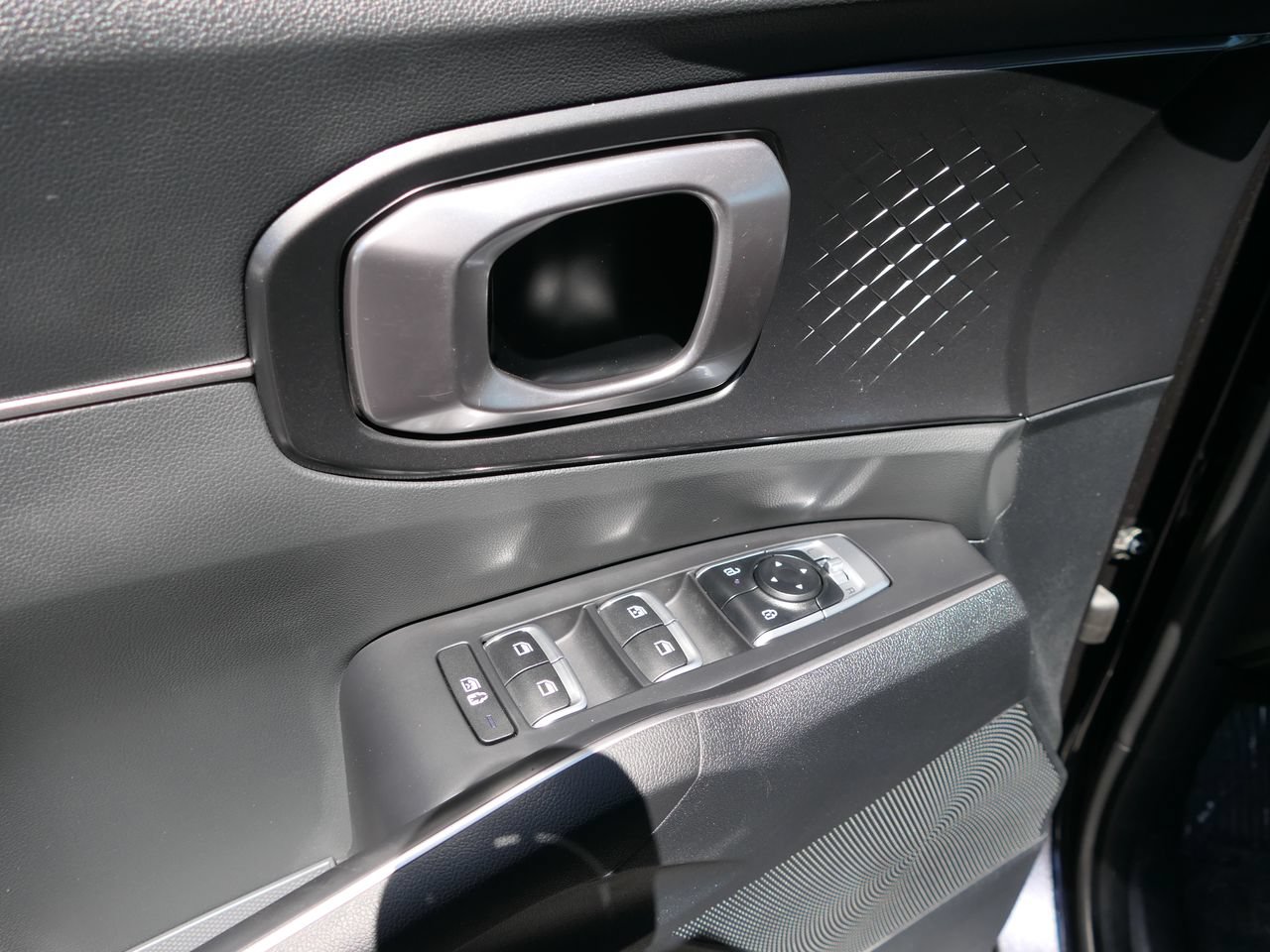 Certified 2026 Kia Sorento S FWD image 12