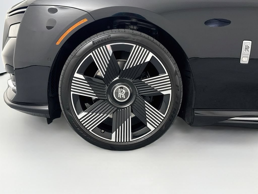 Used 2024 Rolls-Royce Spectre w/ Spectre Launch Package AWD/4WD image 33